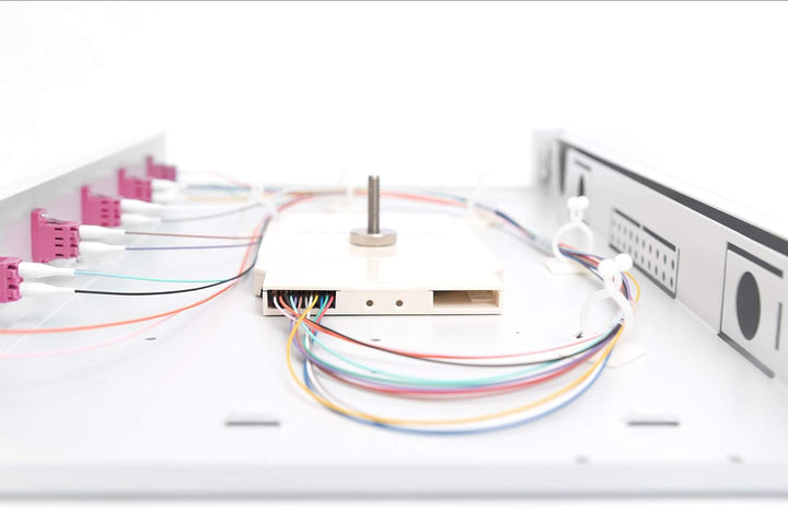 DIGITUS LWL Spleissbox 6 Kupplungen - LC - OM4 - 1HE - 19-Zoll - Multi-Mode Duplex - Mit Spleiss-Kas