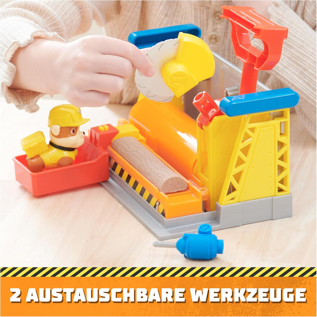Rubble & Crew - Werkstatt Spielset mit 2 Werkzeug-Aufsätzen, 1 Rubble Hundefigur, 85g Kinetic Sand B