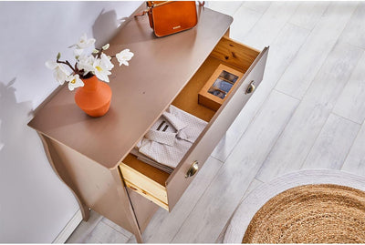 IDIMEX Kommode Antoinette, schönes Sideboard im Barockstil, antike Anrichte aus Kiefer in Taupe, pra