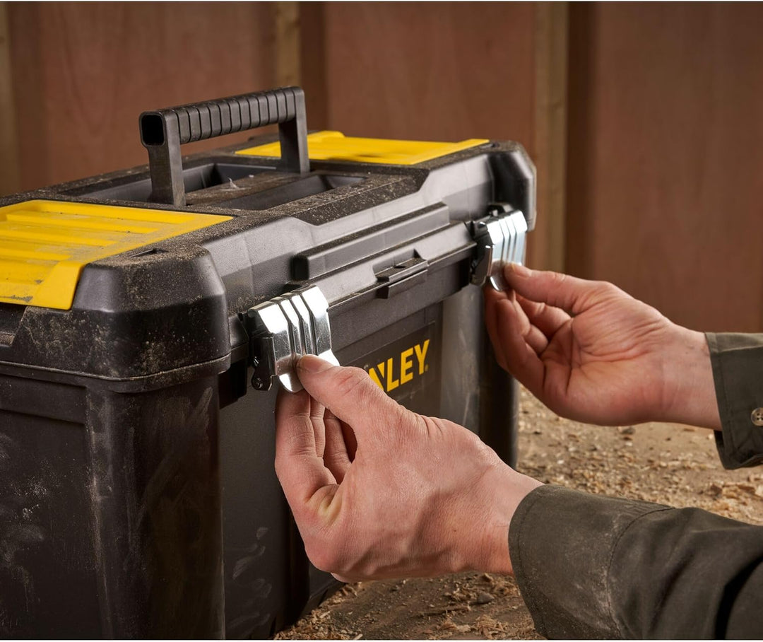 STANLEY Werkzeugkoffer (19", 49x25x25cm, Werkzeugbox mit Metallschliessen, stabiler Organizer aus Ku