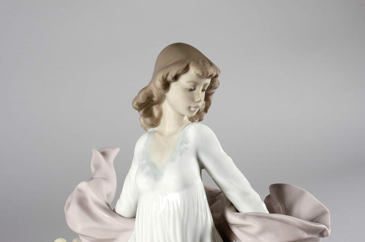 LLADRÓ Frauen-Figur Frühlingspracht. Frau. Porzellan.