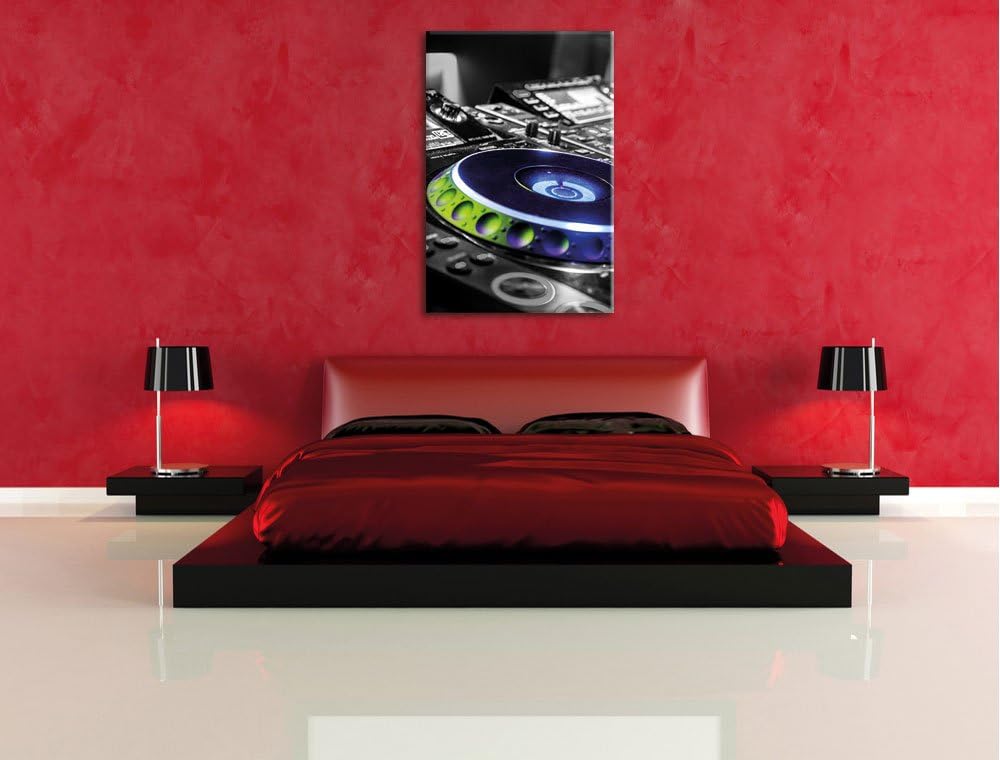 Pixxprint DJ bei der Arbeit am Plattenteller schwarz/weiss, Format: 80x120 auf hochkantiges Leinwand