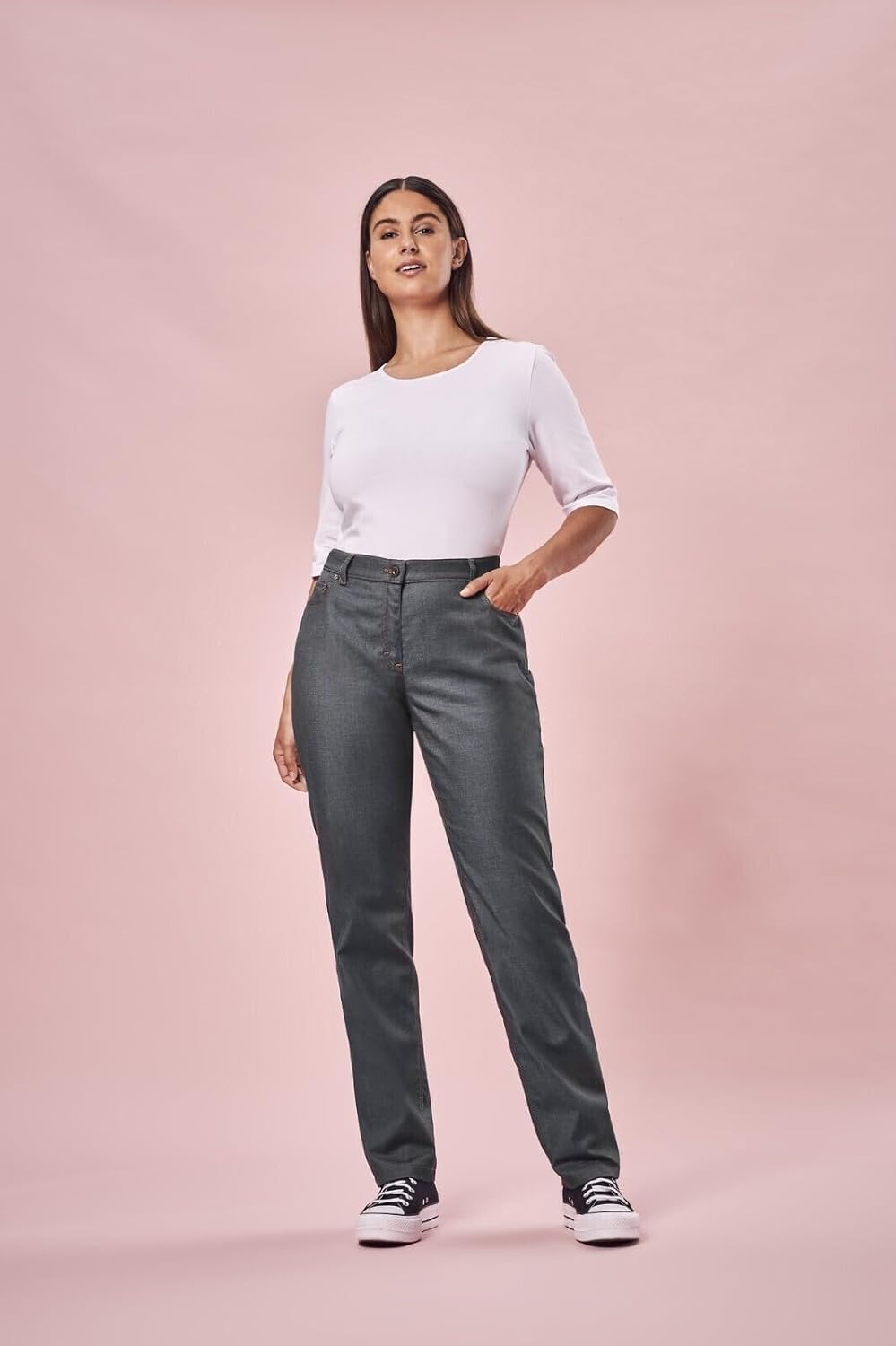 GREIFF Damen Jeans in Denim-Optik. 5-Pocket-Style und Kontraststepp Stehen für einen modernen Look B