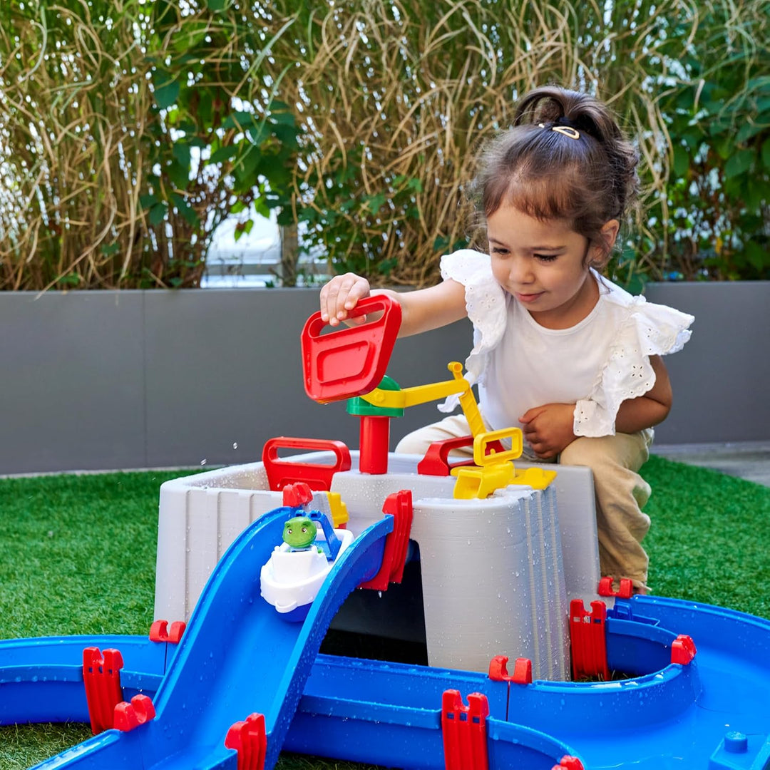 AquaPlay Harbour Wasserbahn - Outdoor-Wasserspiel mit Bahn, Booten und 2 Spiel-Figuren - Wasserspiel