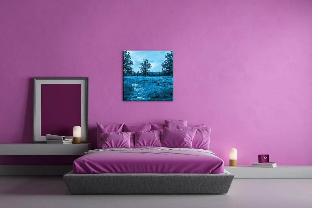 deyoli einsame Bank im Wald Format: 60x60 Effekt: Monocrome Blau als Leinwand, Motiv fertig gerahmt