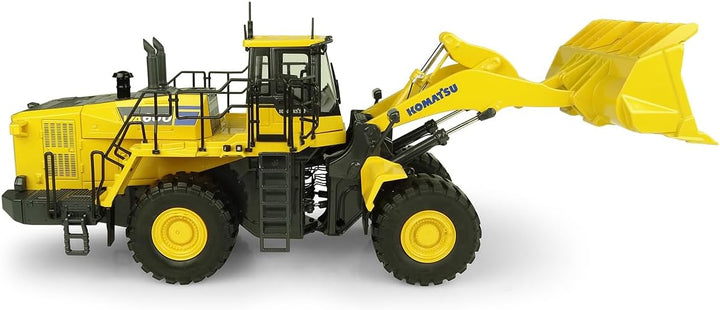 Komatsu WA600-8