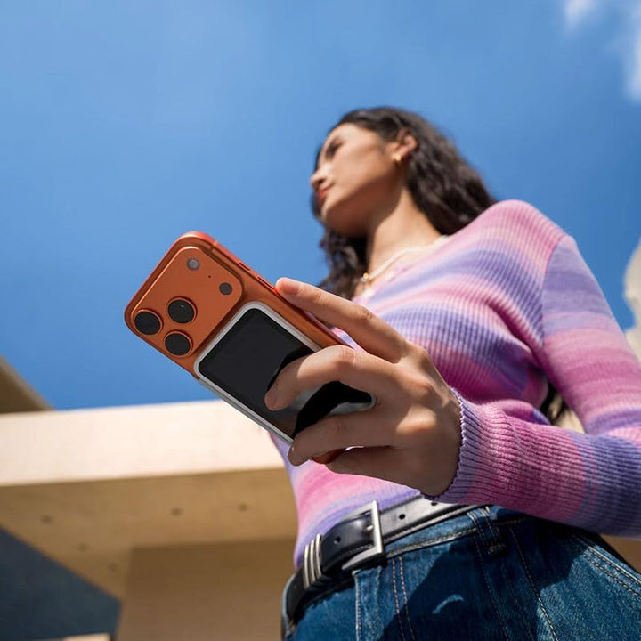 Insta360 Snap - Selfie-Bildschirm - Vorschau Ihrer Aufnahmen in Echtzeit, während Sie die überlegene