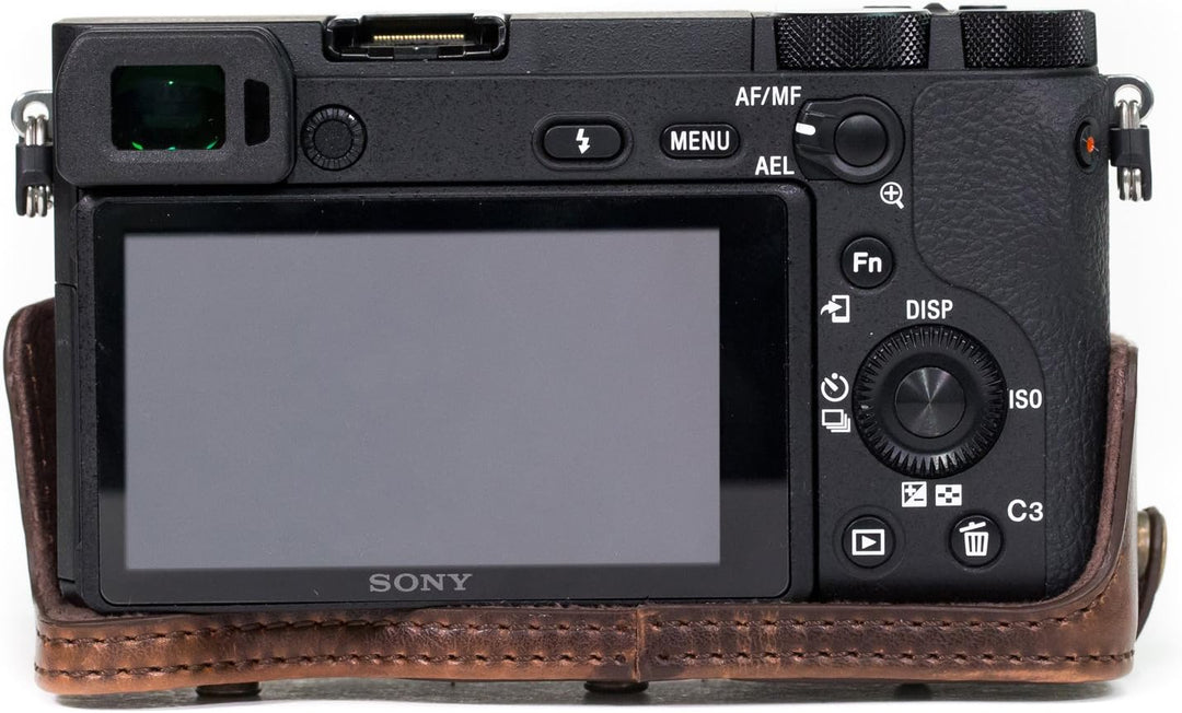 MegaGear MG1015 Ever Ready Leder Kameratasche mit Trageriemen kompatibel mit Sony Alpha A6500 (bis z