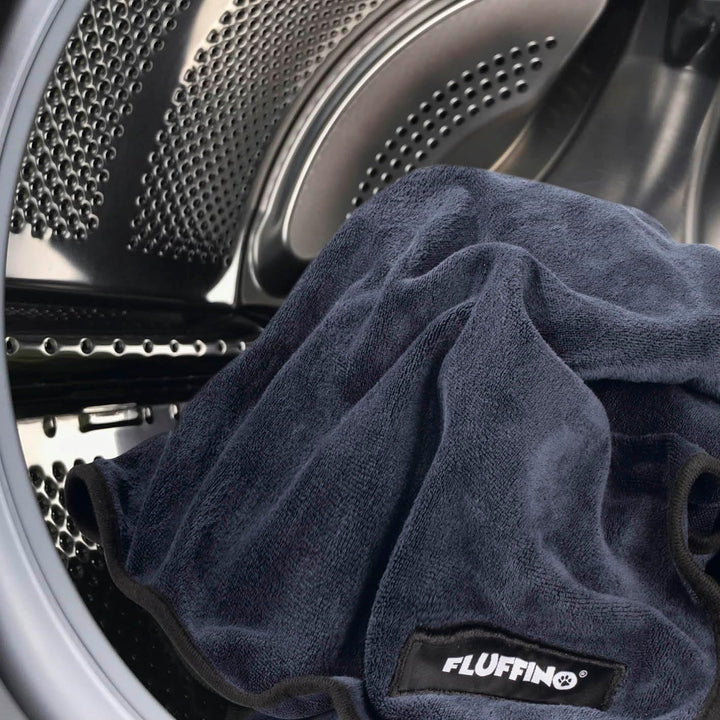 FLUFFINO Hundebademantel Dunkelblau Gr. M | Soft, saugstark, waschbar, schnell trocknend | Tierhandt