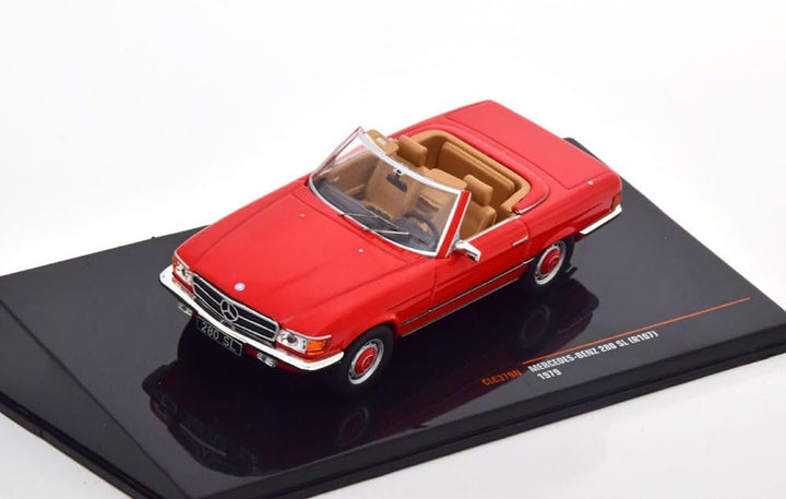 Ixo Mercedes 280 SL R107 1979 rot Modellauto 1:43 Models