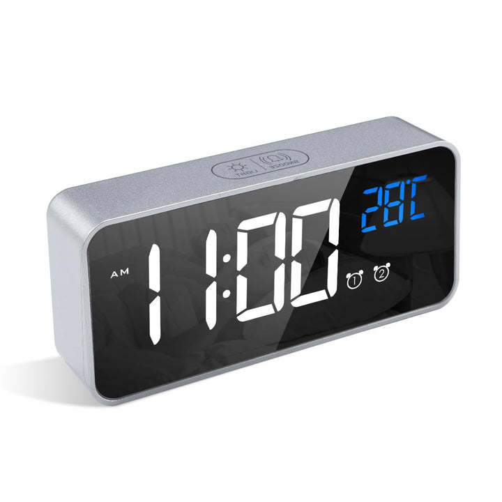 LATEC Digitaler Wecker mit Grosse LED Temperaturanzeige, Tischuhr mit 10 Musik, USB Ladeanschluss, 4