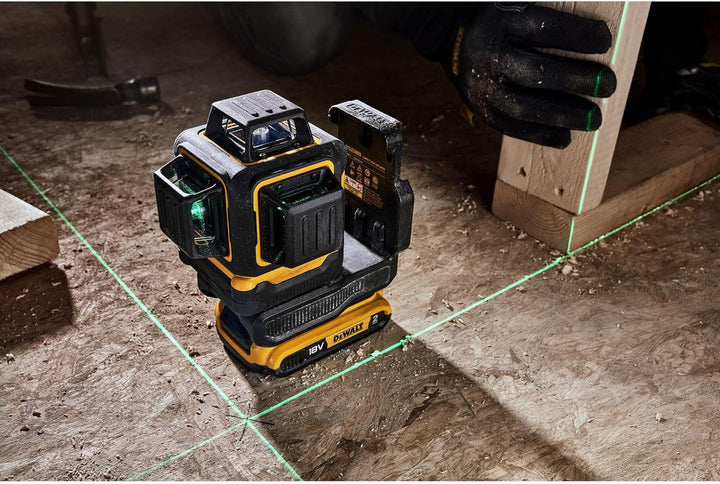 Dewalt 360° Akku-Multilinienlaser Grün DCLE34031D1 (selbstnivellierend, Genauigkeit +/- 0,3mm/m, kom