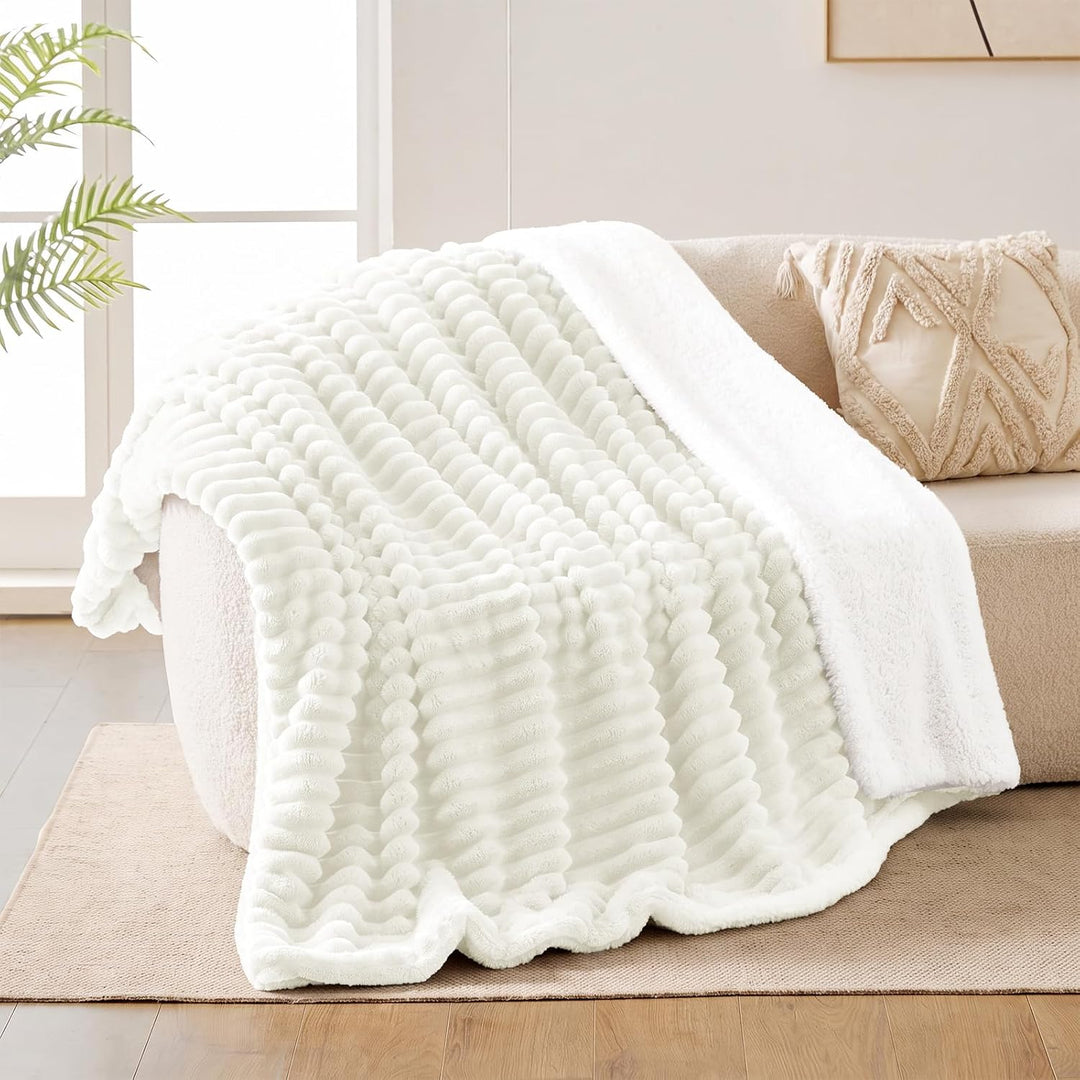 WAVVE Decke Sherpa Kuscheldecke Flauschig Creme - Extra Warme Dicke Weiche Grobe Kordecke Sofaüberwu