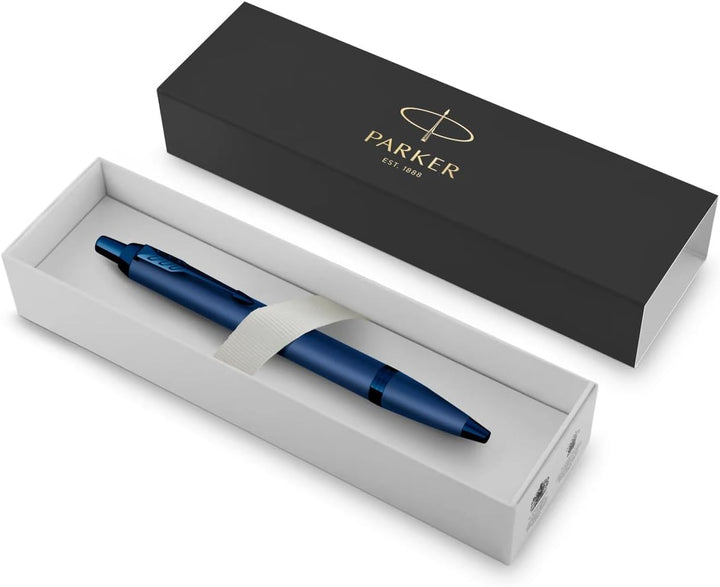 Parker IM Monochrome Kugelschreiber | blaue Tinte | Oberfläche und Zierteile in Blau | medium Spitze