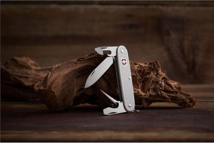 Victorinox Taschenmesser Pioneer Alox (8 Funktionen, Stechahle, Klinge, Dosenöffner) Silber (B1) Sin