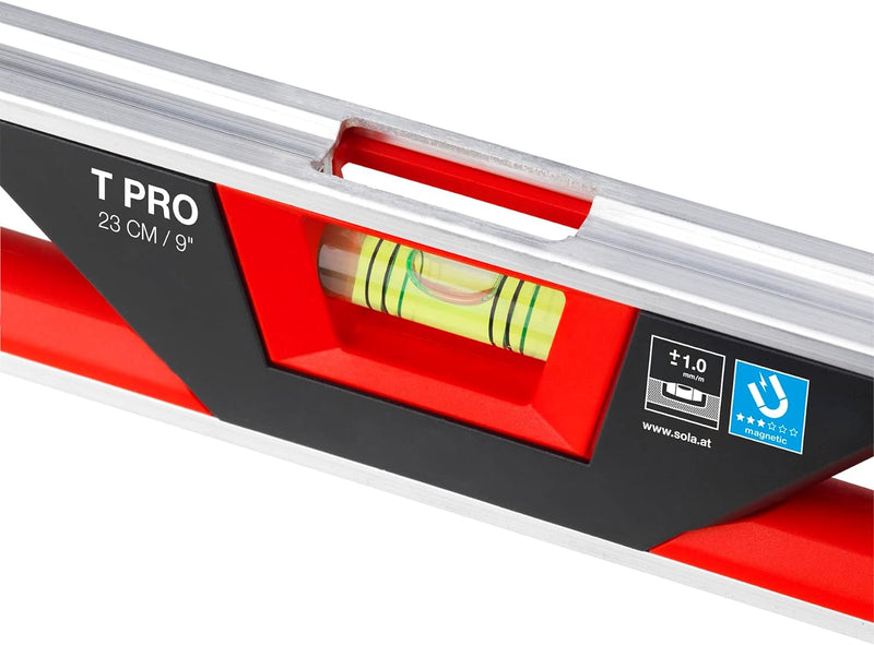 SOLA TPRO Torpedo-Wasserwaage, 22,9 cm, magnetisch, Schwarz/Rot