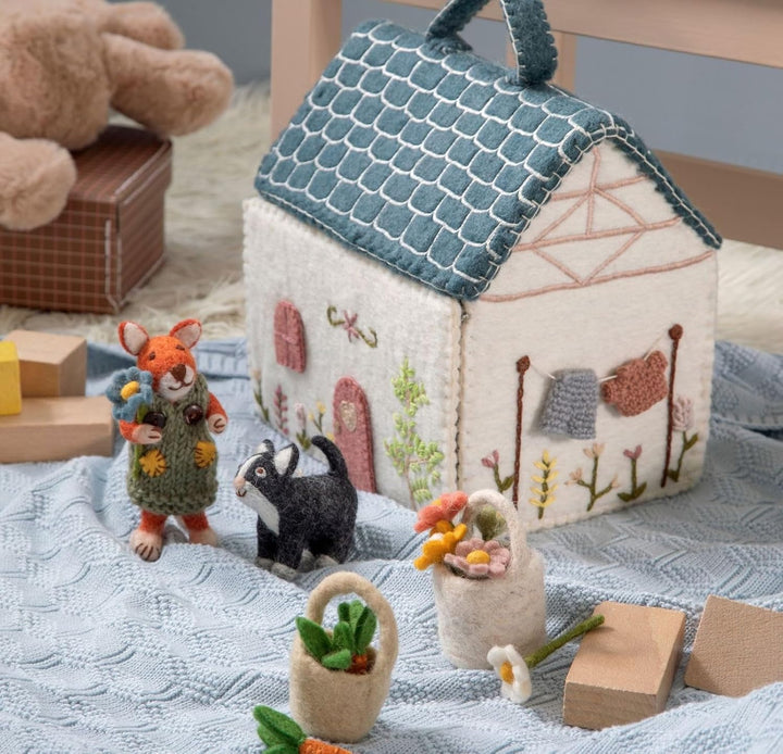 Gry & Sif Handmade & Fairtrade Certified Stylish Danish Design X Artisans from Nepal | Tier-Figuren