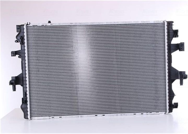 Nissens 65282A Kühler, Motorkühlung