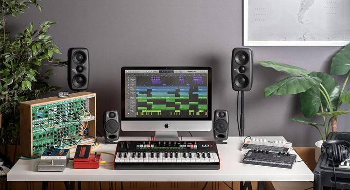 IK Multimedia UNO Synth Pro, Red and Black