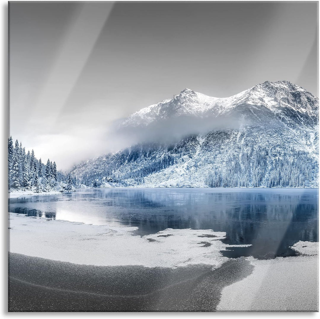 Pixxprint Glasbild | Wandbild auf Echtglas | Winterlandschaft mit gefrorenem Bergsee B&W Detail | 40