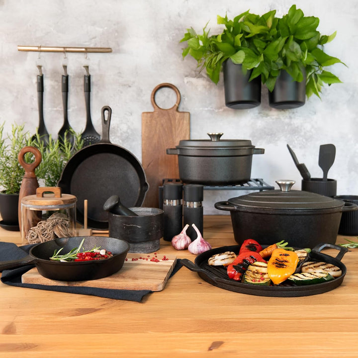 AMBITION Gusseisen Topf mit Deckel ofenfest 20 cm Iron 2,2 L Schmortopf Induktion alle Herdarten