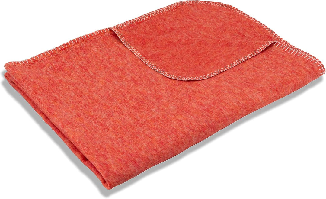 sleepling Kuscheldecke Made in Germany, Sofadecke, 150 x 200 cm,Made in Green, waschbar, orange Oran