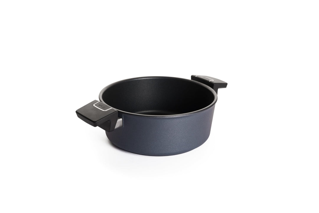 Woll Diamond Lite Kasserolle - Induktiv -, Ø 24 cm Ø, 9 cm hoch, 3.8 Liter, mit 2 Seitengriffen - Ge
