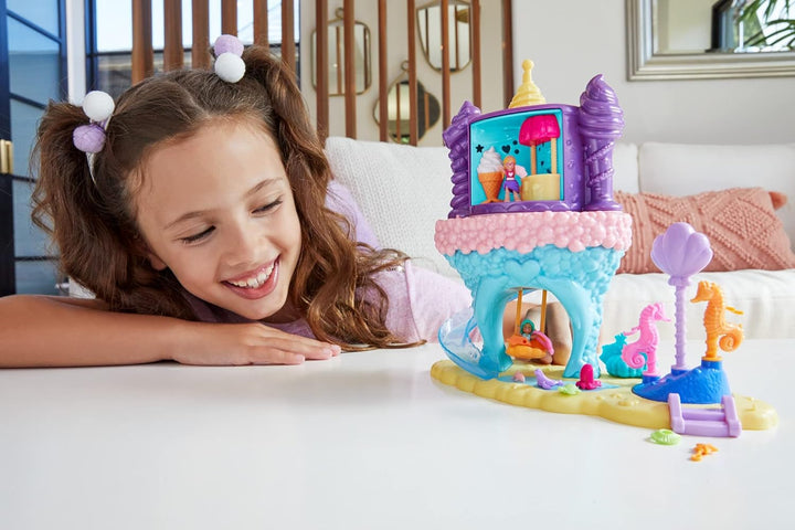 Polly Pocket GYK42 - Regenbogen-Einhornspass Meerjungfrauen-Bucht, 2 Puppen und 15 Überraschungen, S