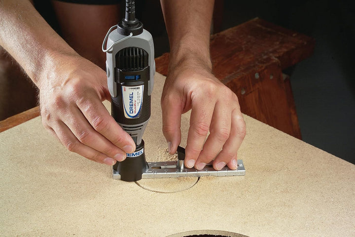 Dremel 678-01 Circle Cutter and Straight Edge Guide