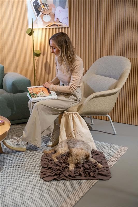 LILA LOVES IT - Schnüffelteppich für Hunde, 56 x 56 cm – Premium Hundespielzeug für eine hundgerecht