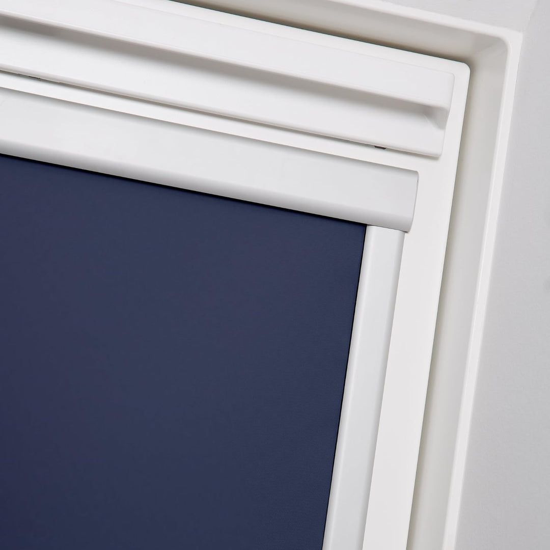 Lichtblick Dachfenster-Rollo Skylight, 61,3 x 94,0 cm (B x L) in Blau, 100 % Verdunkelung, Thermo-Ro