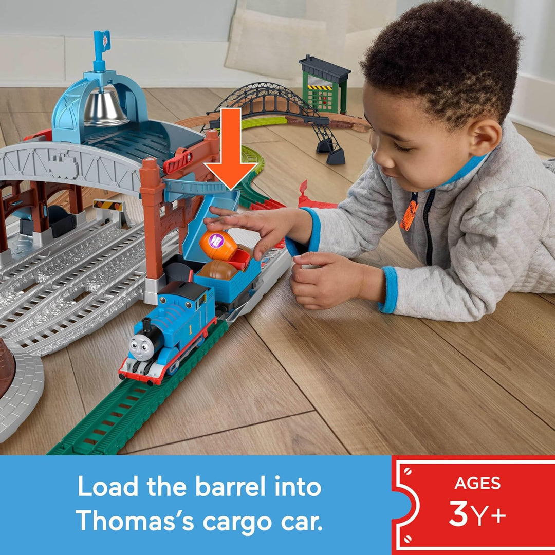 Mattel Fisher Price Thomas & Friends Toy Train Playset, Load & Launch Barrel Delivery with Classic M