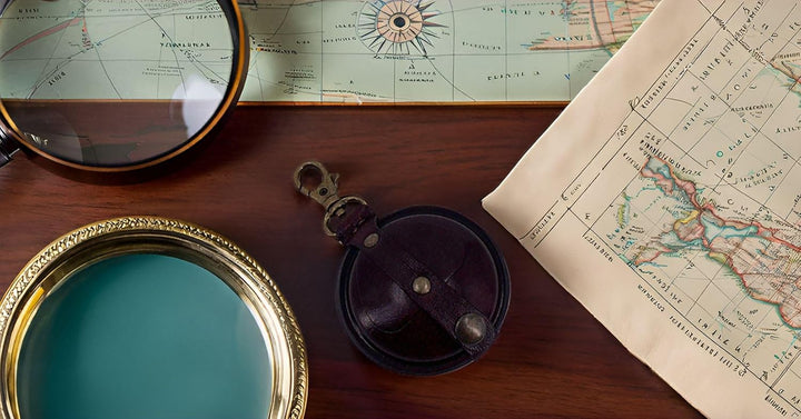 MIKA Unisex Schlüsselanhänger Klein aus Echtleder/Sattelleder, Schlüsseletui mit Münzfach, Kleingeld