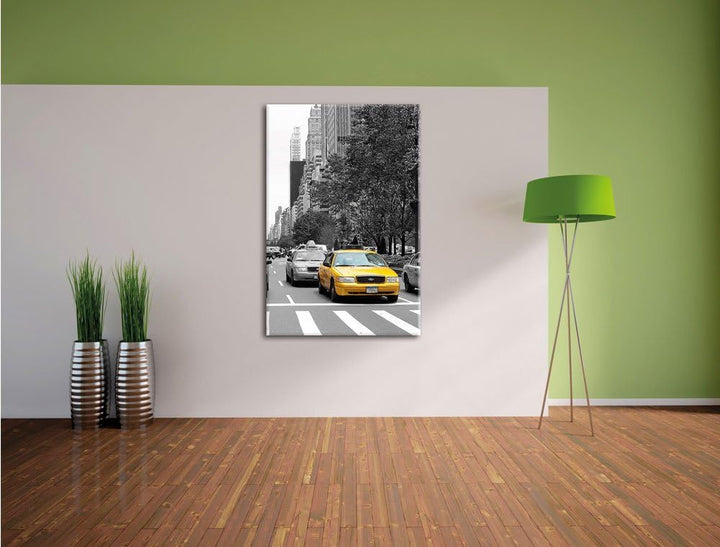 Pixxprint Taxis in New York Schwarz-Weiss als Leinwandbild/Grösse: 100x70 / Wandbild/Kunstdruck/fert