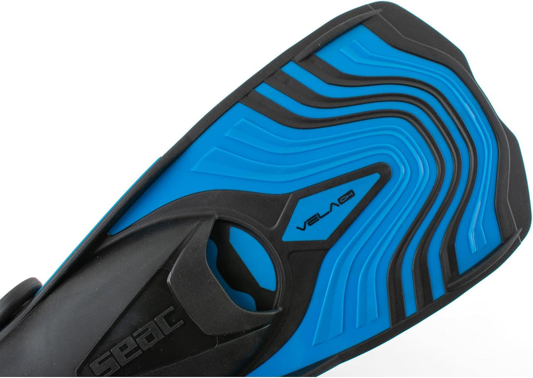 SEAC Vela Oh Kurze Flossen zum Schnorcheln und Schwimmen im Schwimmbad mit verstellbarem Riemen L-XL