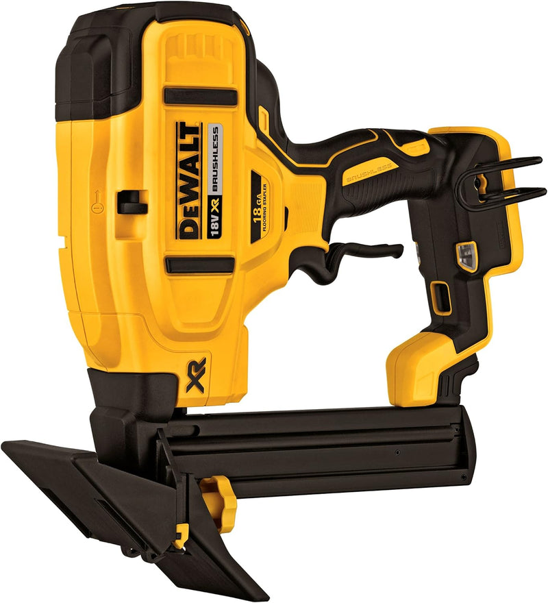 Dewalt DCN682N Kabelloser XR Bodentacker, bürstenlos, 18 V, Gelb/Schwarz, 18 Gauge