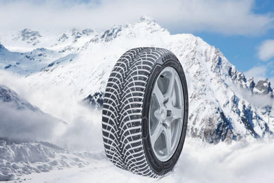 Goodyear UltraGrip 9+ | Winterreifen 205/65R15 94T, 205/65R15 94T