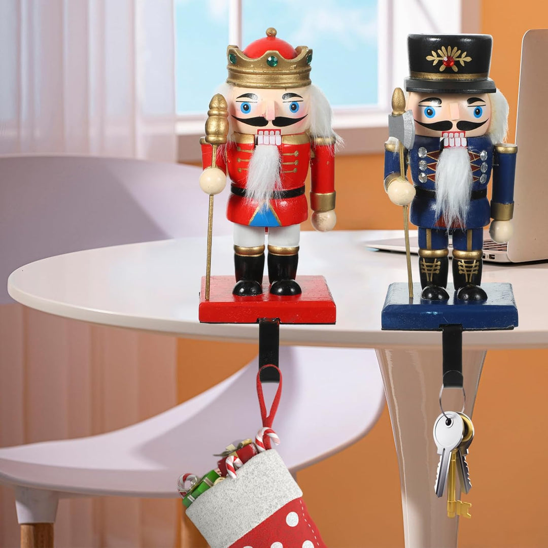 DEARMAMY Weihnachtsstrumpfhaken: 1 Satz Niedlicher Weihnachts-Nussknacker-Kleiderbügel Nussknacker-P