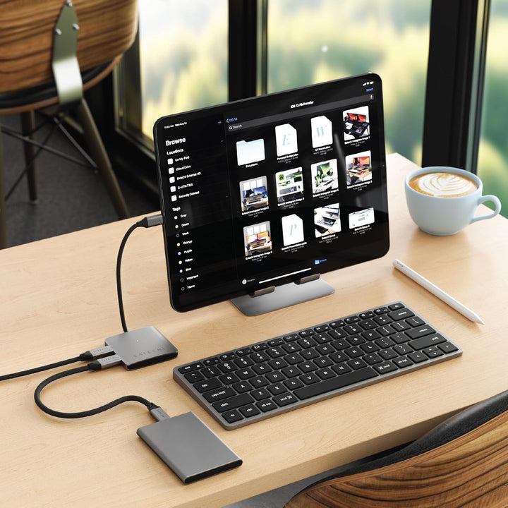 SATECHI USB-C Hub 4-in-1 Multiport Adapter, 100W PD Ladefunktion, USB 3.2 10-Gbit/s-Datenanschlüsse,