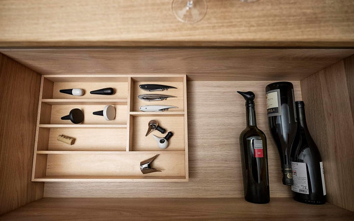 Zone Denmark Rocks Feather Corkscrew Colour: Zone Schwarz 12,8 x 1,8 x 2,1 cm Black, 12,8 x 1,8 x 2,
