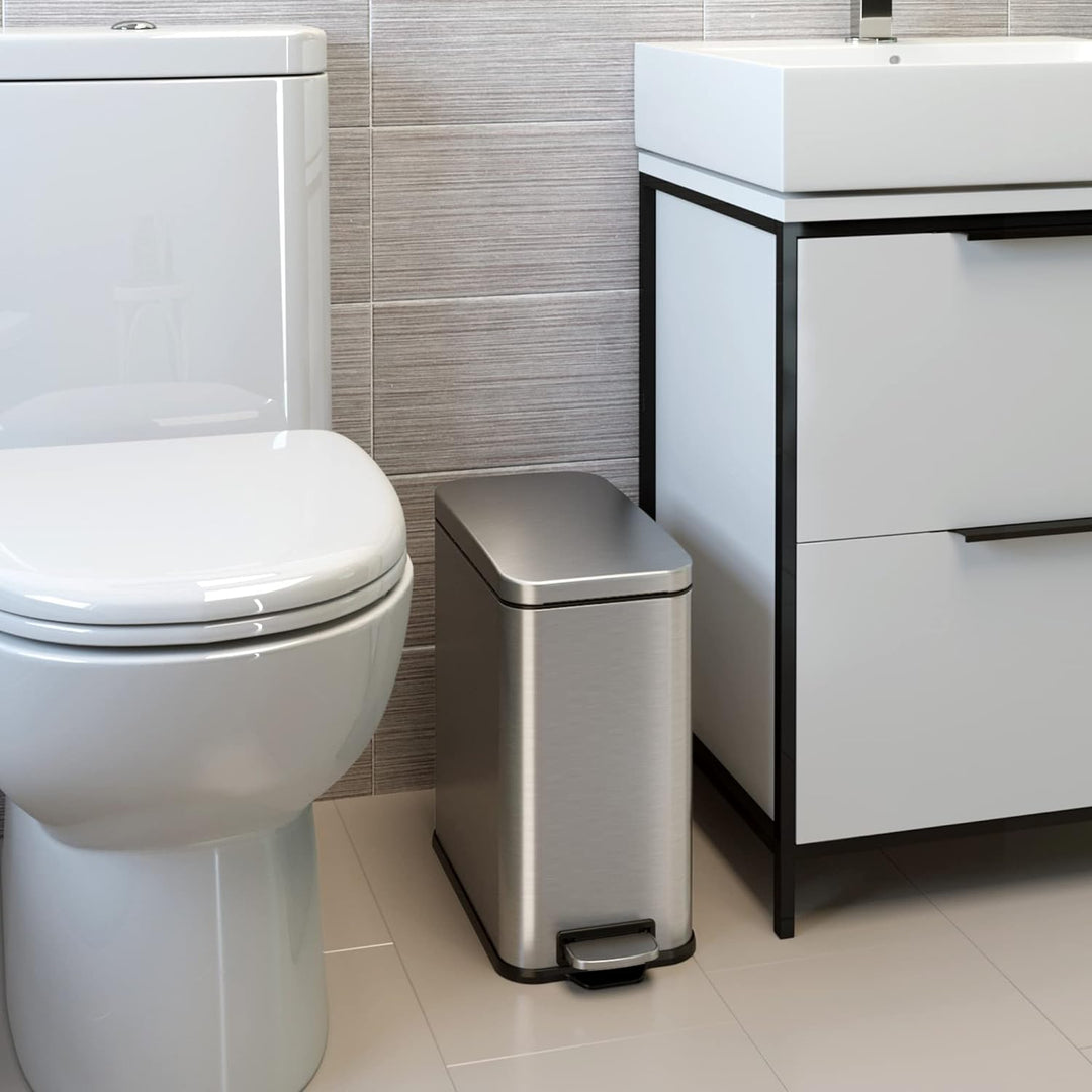 iTouchless SoftStep, schmaler Trittabfalleimer (11,4 L Fassungsvermögen), mit AbsorbX und herausnehm