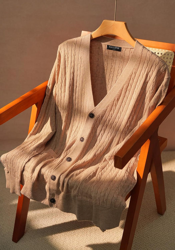 Kallspin Herren Strickjacke aus Wollmischung Zopfstrick Cardigan mit Knopfverschluss und Taschen M K