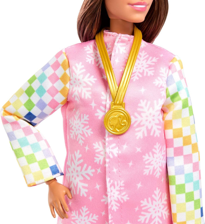 Barbie Karriere Snowboarderin-Puppe mit rosa Schneejacke, Hose und Stiefeln mit über 10 Zubehörteile