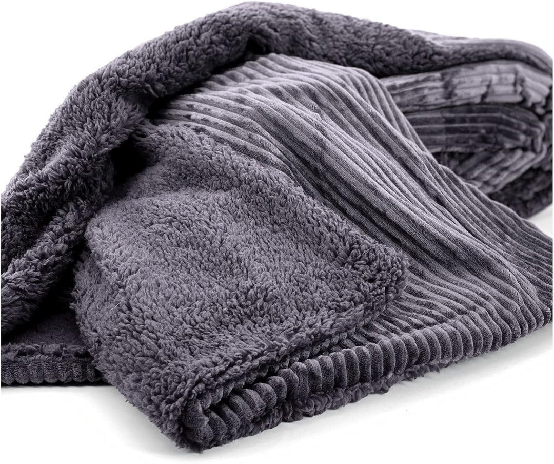 heimtexland super Dicke Cord Kuscheldecke mit flauschigem Sherpa Fell Wohndecke 200x150 Decke elegan