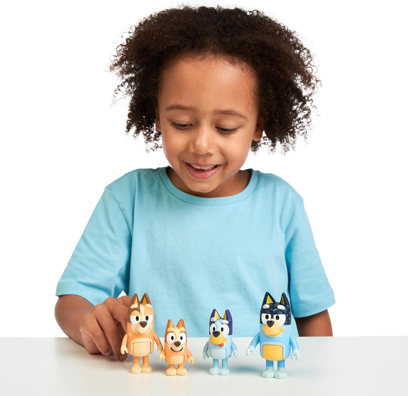 BlueY Family Pack, Set mit 4 beweglichen Figuren, Bingo, Mama Chilli und Papa Bandit, wie im Fernseh
