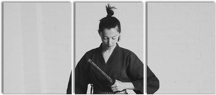 Pixxprint stolze Samurai-Kriegerin als XXL Leinwandbild in Übergrösse 180x80cm Gesamtmass 3 teilig/W