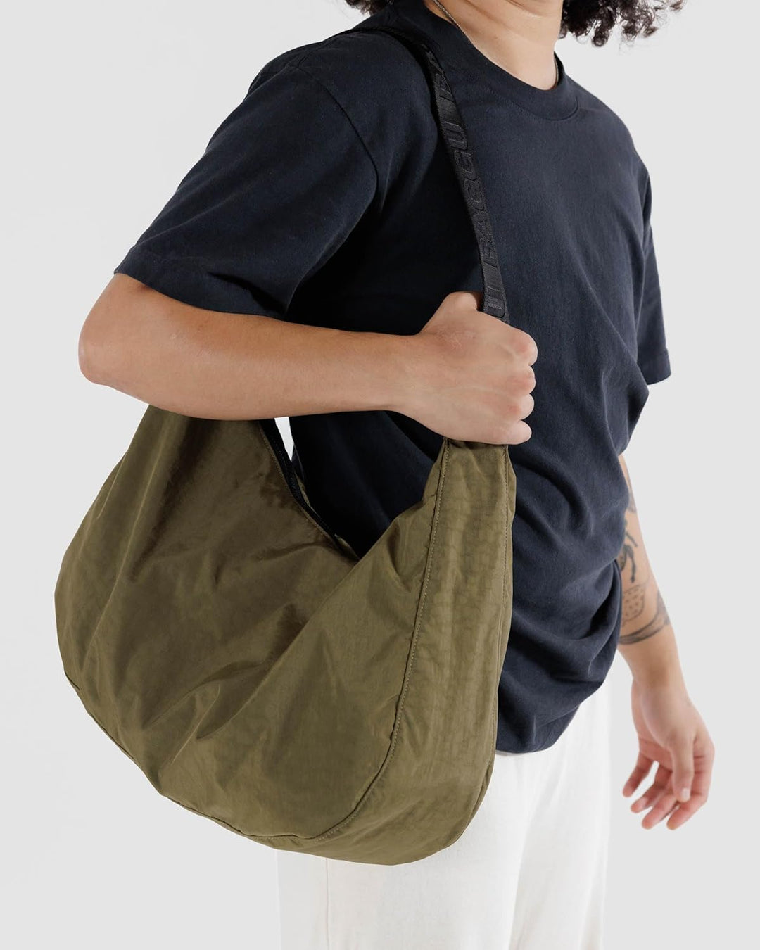 BAGGU Grosse Nylon-Halbmond-Tasche Algen, Algen