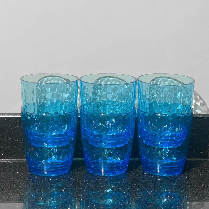 Grosse Acrylgläser, 740 ml, Kunststoffbecher, Set mit 6 transparenten Farben, gehämmerter Stil, BPA-