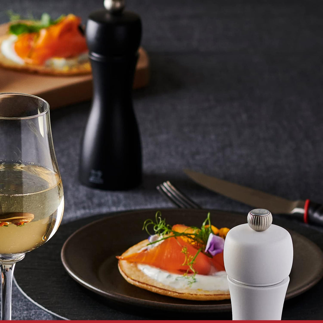 PEUGEOT - Pfeffermühle Tahiti 20 cm - Klassische Mahlgradeinstellung - Aus PEFC-zertifiziertem Holz