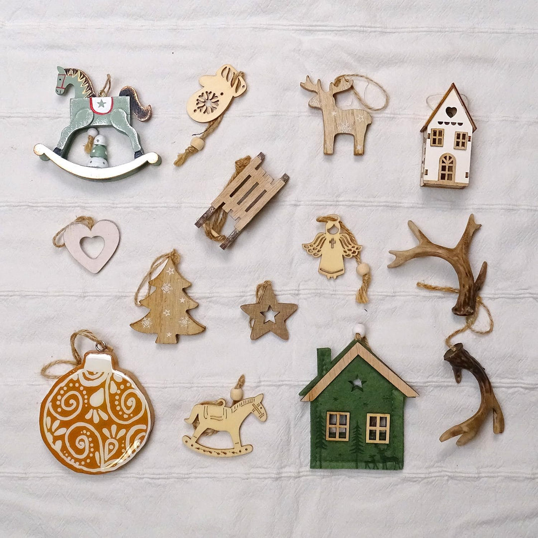 24 Weihnachten Holz Anhänger 5 cm, braun weiss, Baumschmuck Holzanhänger Deko Weihnachten, Bäume, St